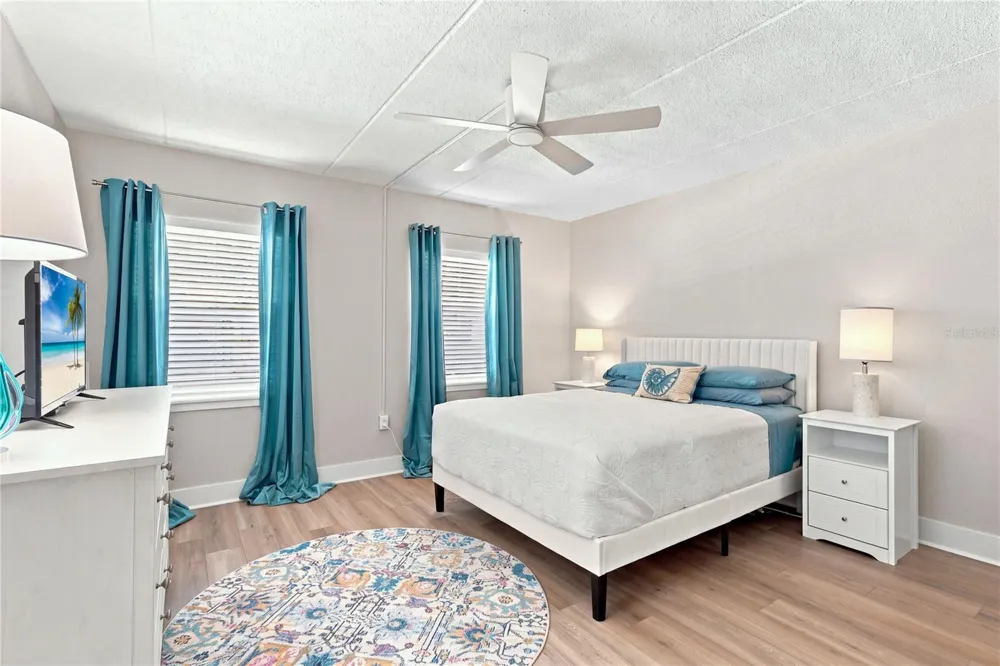 1180 RUE DES ROIS #1A South Pasadena, FL 33707
