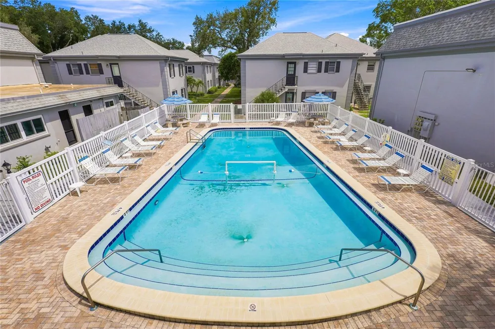 1180 RUE DES ROIS #1A South Pasadena, FL 33707