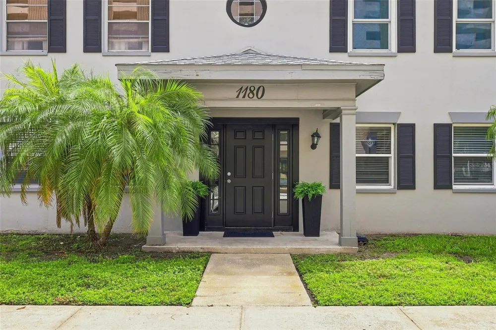 1180 RUE DES ROIS #1A South Pasadena, FL 33707