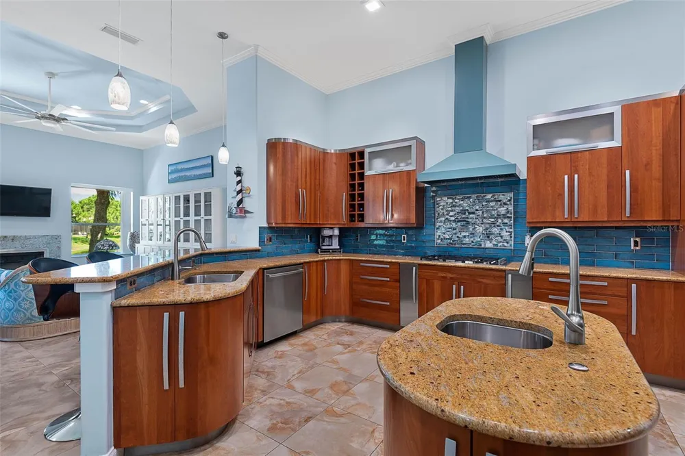 18 PARK LANE Palm Coast, FL 32137