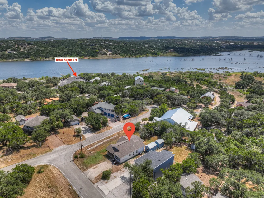 2870 Candlelight Drive Canyon Lake, TX 78133
