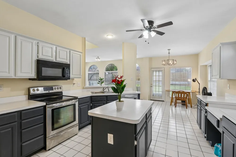 2308 London Drive Plano, TX 75025