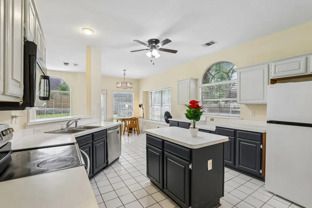 2308 London Drive Plano, TX 75025