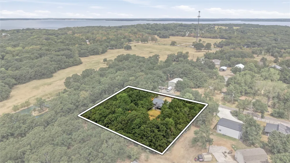 10 Holland Street Pottsboro, TX 75076