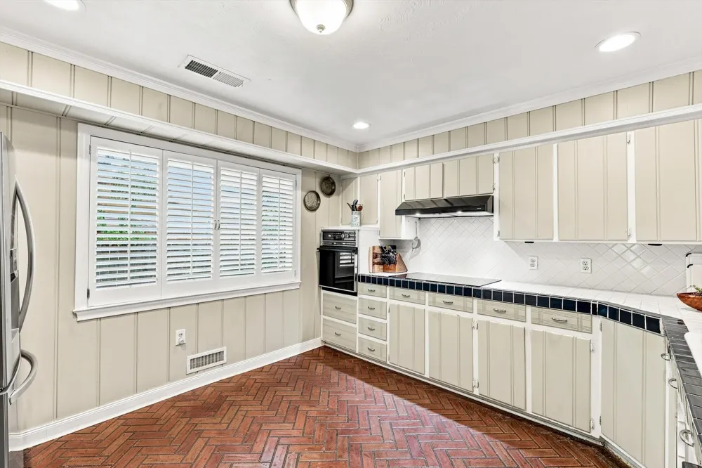 3509 Waldorf Drive Dallas, TX 75229