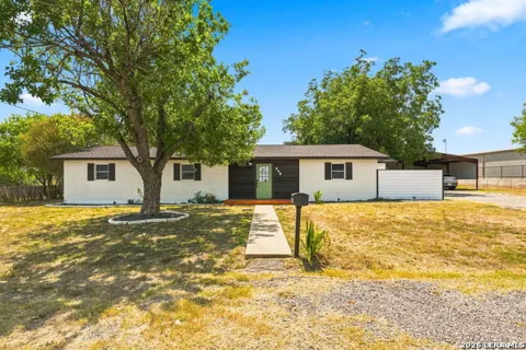 208 S State Highway 16