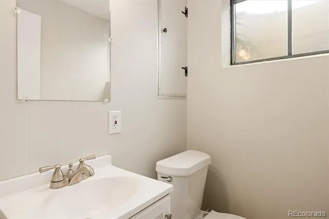 3151 S Utica Street Denver, CO 80236