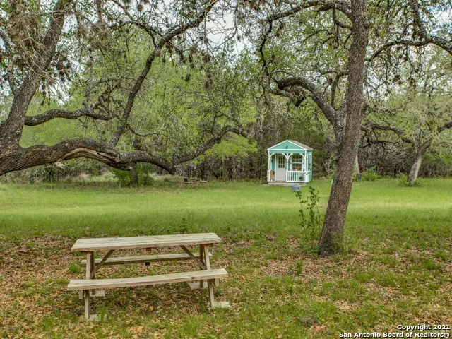 706 Paleface Ranch Rd S Spicewood, TX 78669
