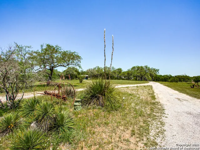 706 Paleface Ranch Rd S Spicewood, TX 78669