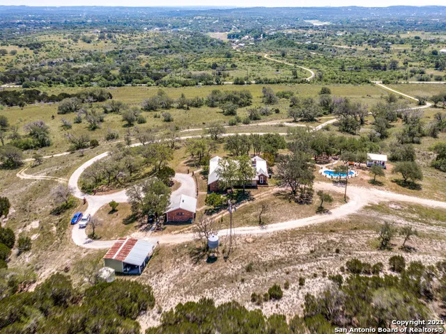 706 Paleface Ranch Rd S Spicewood, TX 78669