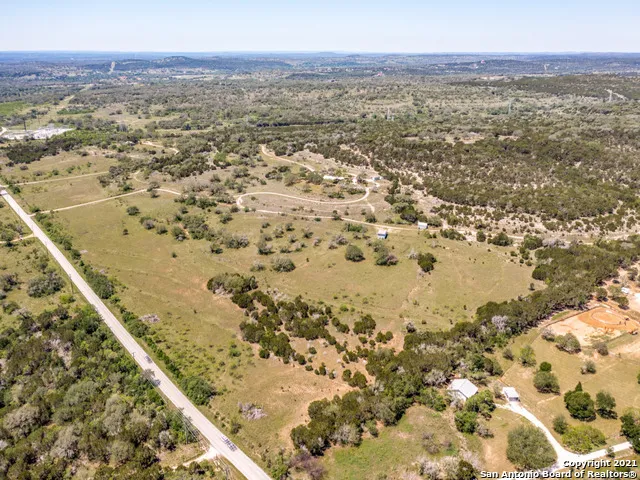 706 Paleface Ranch Rd S Spicewood, TX 78669