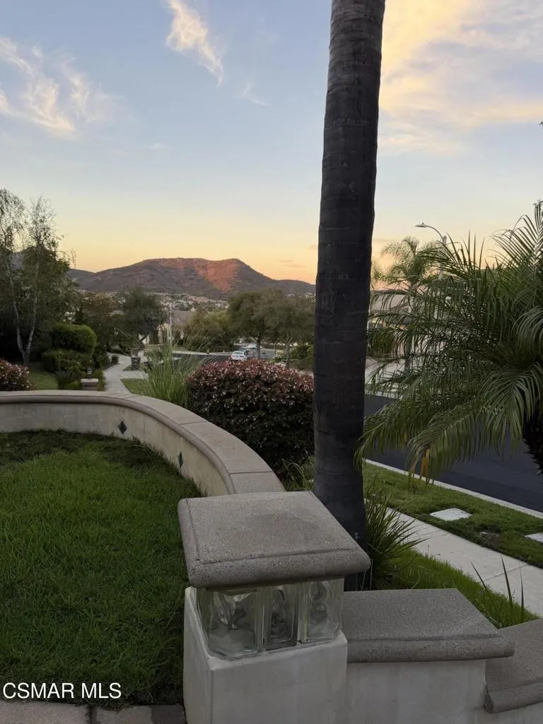 477 Via Gregorio Newbury Park, CA 91320
