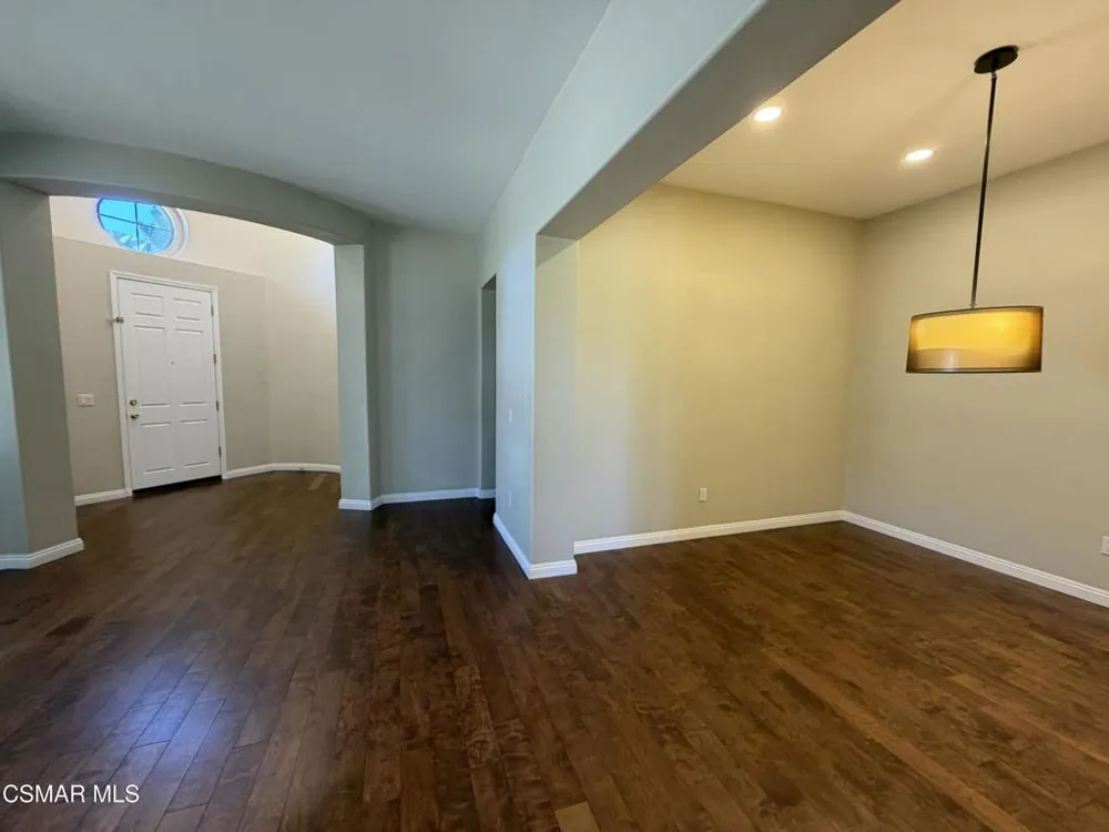 477 Via Gregorio Newbury Park, CA 91320