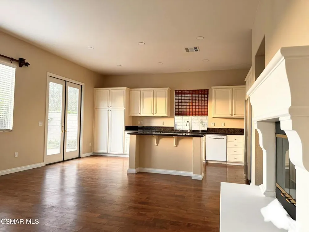 477 Via Gregorio Newbury Park, CA 91320