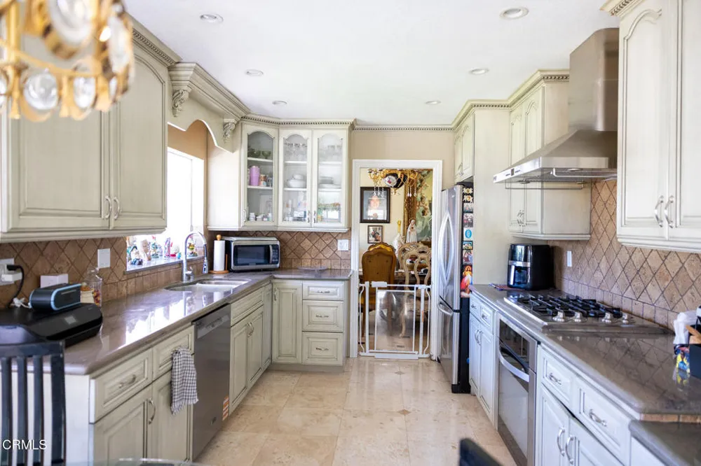 5472 Quailridge Drive Camarillo, CA 93012
