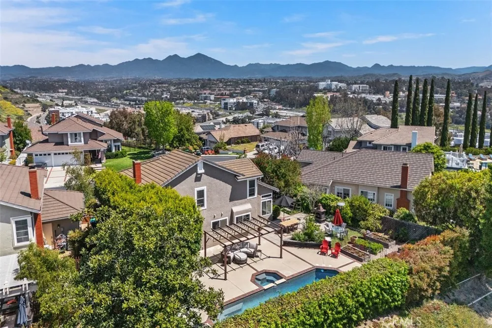 25732 Weston Drive Laguna Niguel, CA 92677