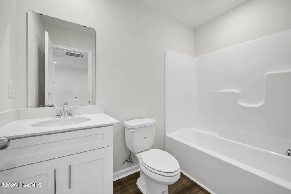 24 W Farley Drive Hampstead, NC 28443