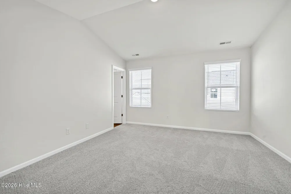 24 W Farley Drive Hampstead, NC 28443