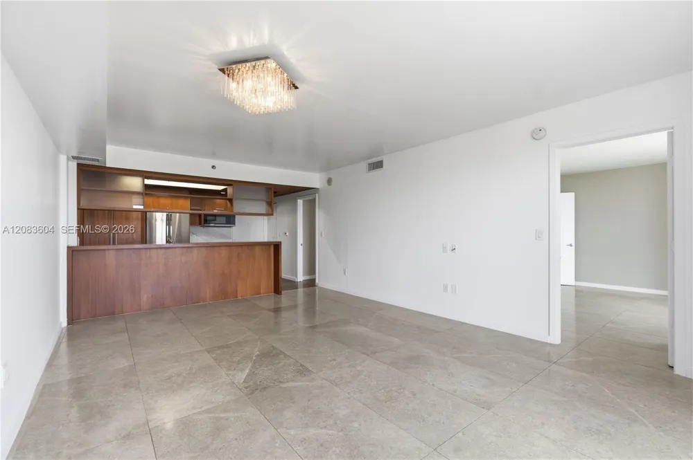 50 BISCAYNE BLVD #902 Miami, FL 33132