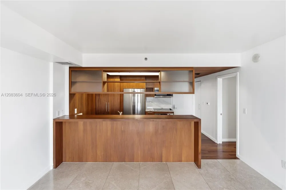 50 BISCAYNE BLVD #902 Miami, FL 33132