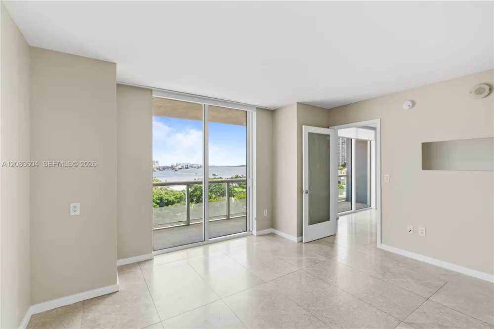 50 BISCAYNE BLVD #902 Miami, FL 33132