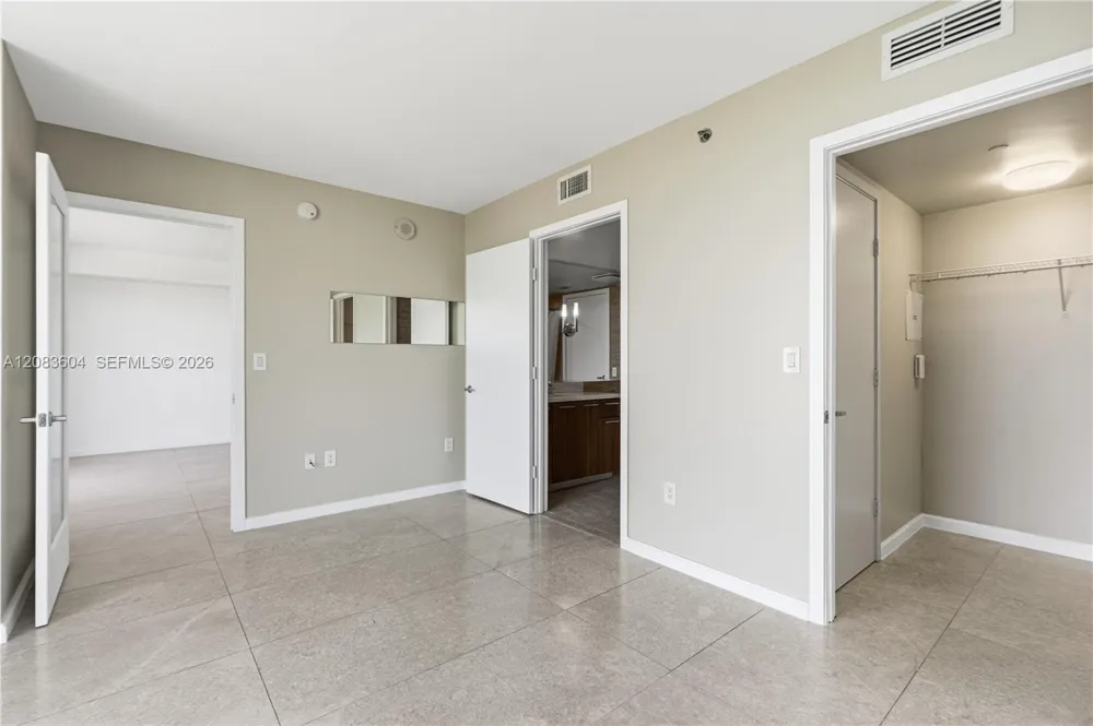 50 BISCAYNE BLVD #902 Miami, FL 33132