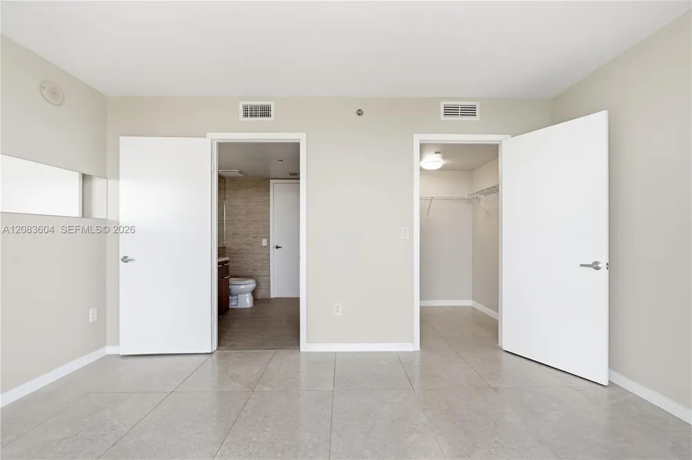 50 BISCAYNE BLVD #902 Miami, FL 33132