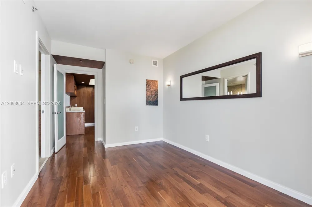 50 BISCAYNE BLVD #902 Miami, FL 33132