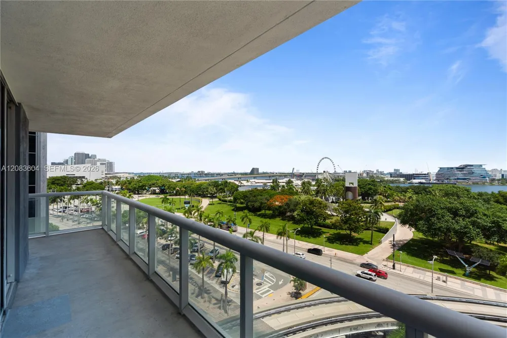50 BISCAYNE BLVD #902 Miami, FL 33132
