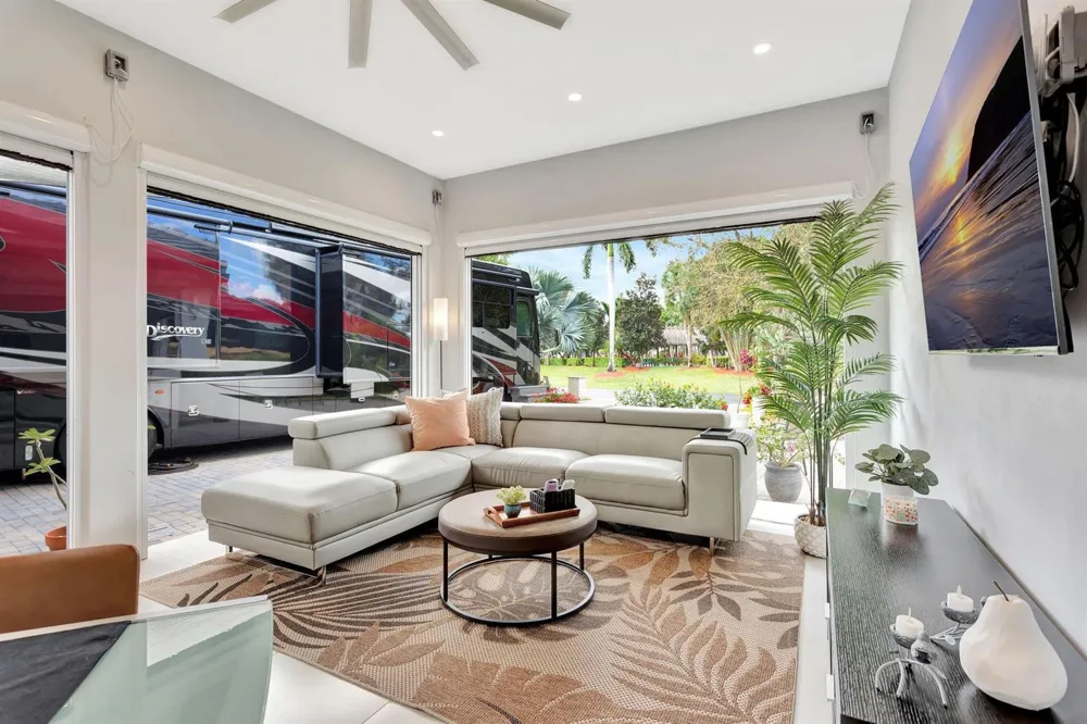 397 SUNDIAL CIRCLE #397 Margate, FL 33068