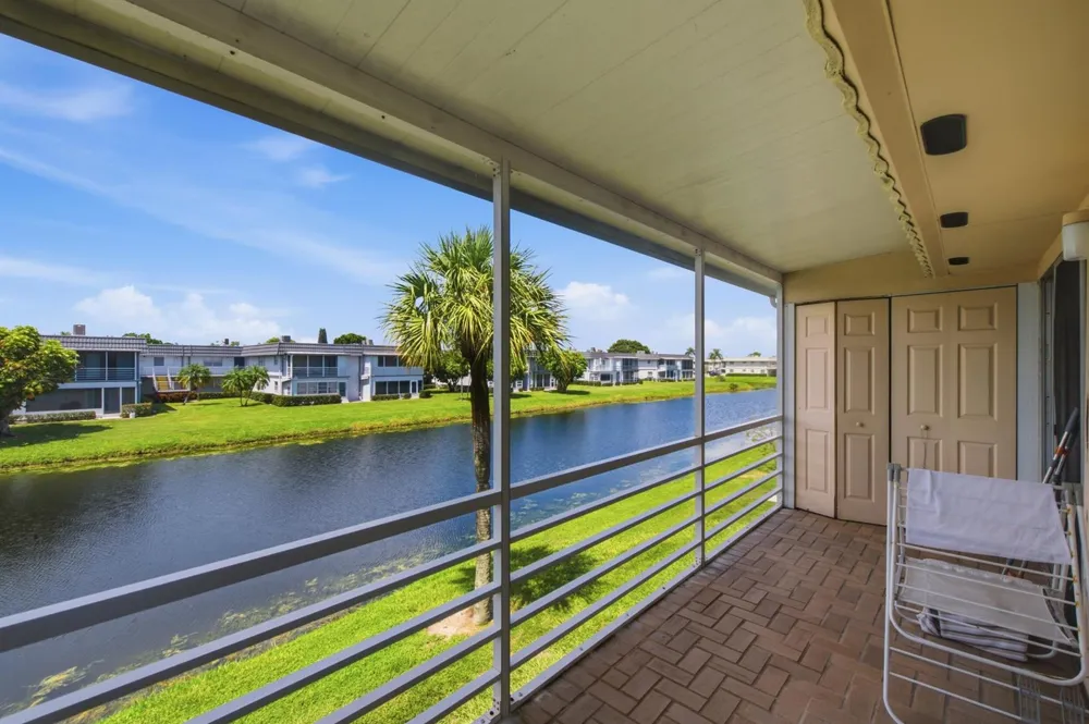 273 Saxony F Delray Beach, FL 33446