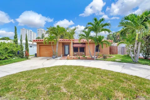 300 S Riverside Drive