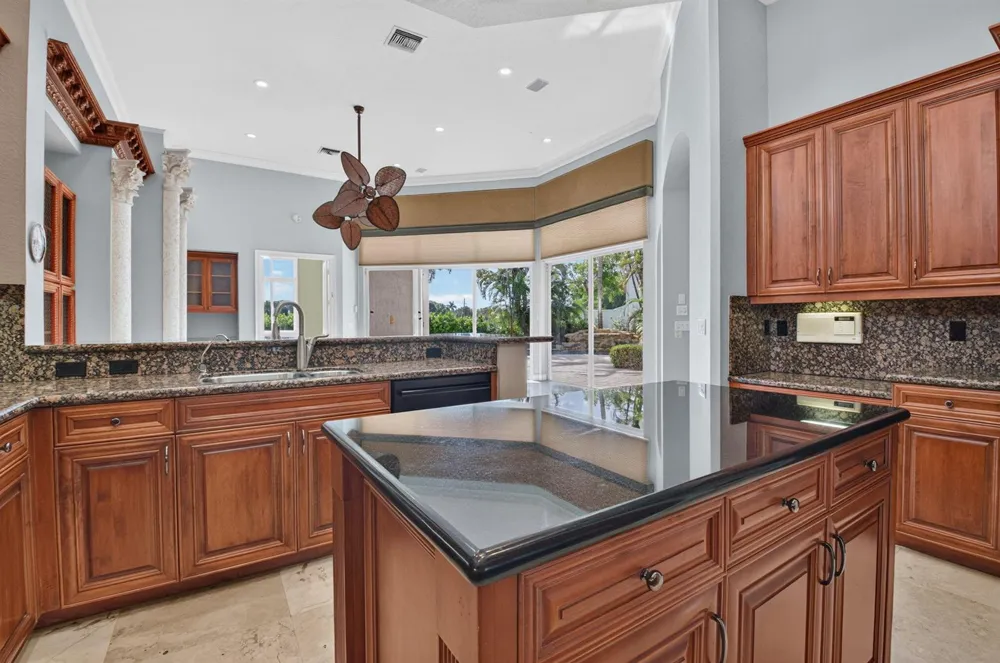 16040 BRISTOL ISLE WAY Delray Beach, FL 33446