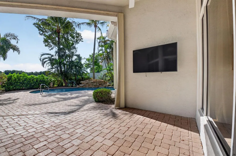 16040 BRISTOL ISLE WAY Delray Beach, FL 33446