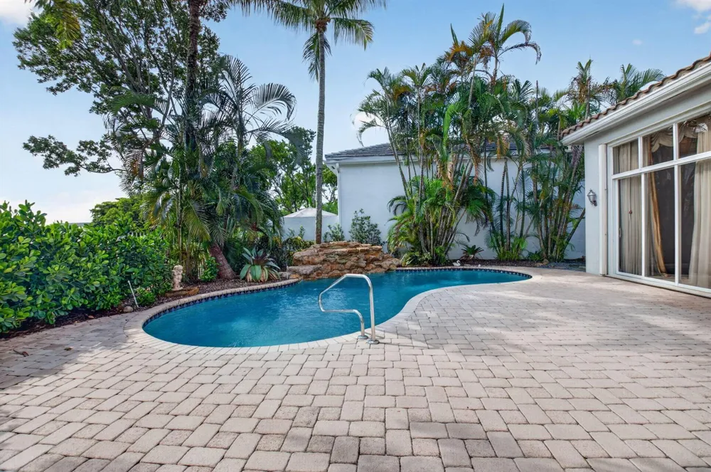 16040 BRISTOL ISLE WAY Delray Beach, FL 33446