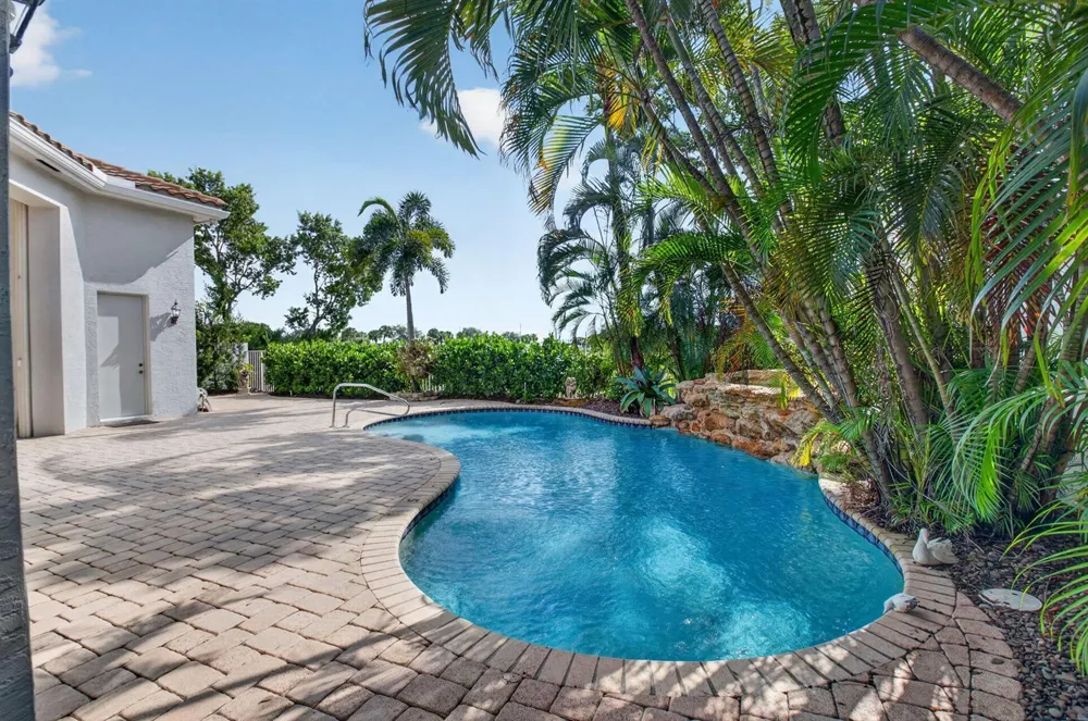 16040 BRISTOL ISLE WAY Delray Beach, FL 33446