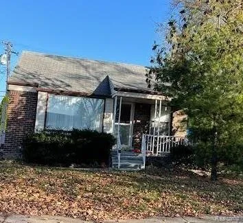 3829 ROOSEVELT