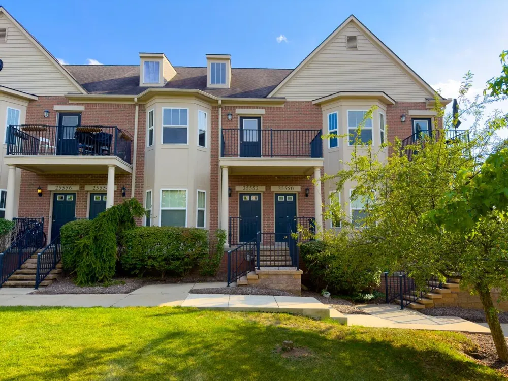 25552 Portico Lane Novi City, MI 48375