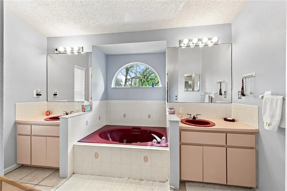8171 CHAUCER DRIVE Weeki Wachee, FL 34607