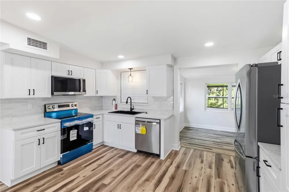 1806 DIERKER DRIVE Valrico, FL 33596