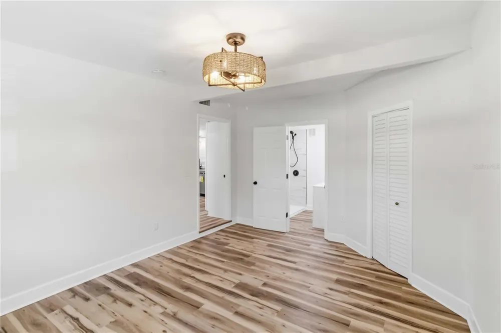 1806 DIERKER DRIVE Valrico, FL 33596