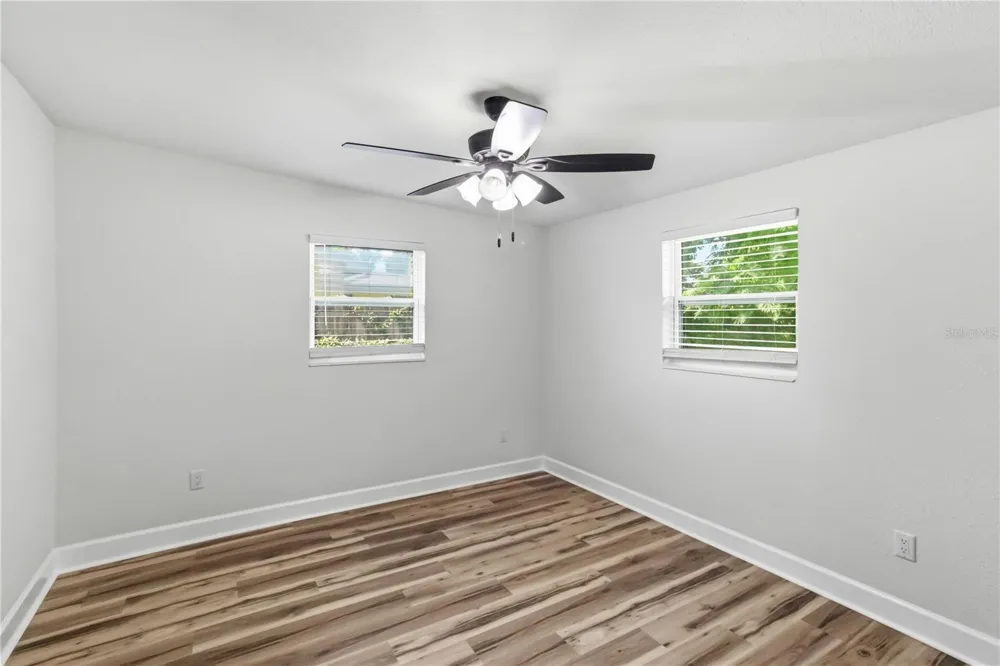 1806 DIERKER DRIVE Valrico, FL 33596