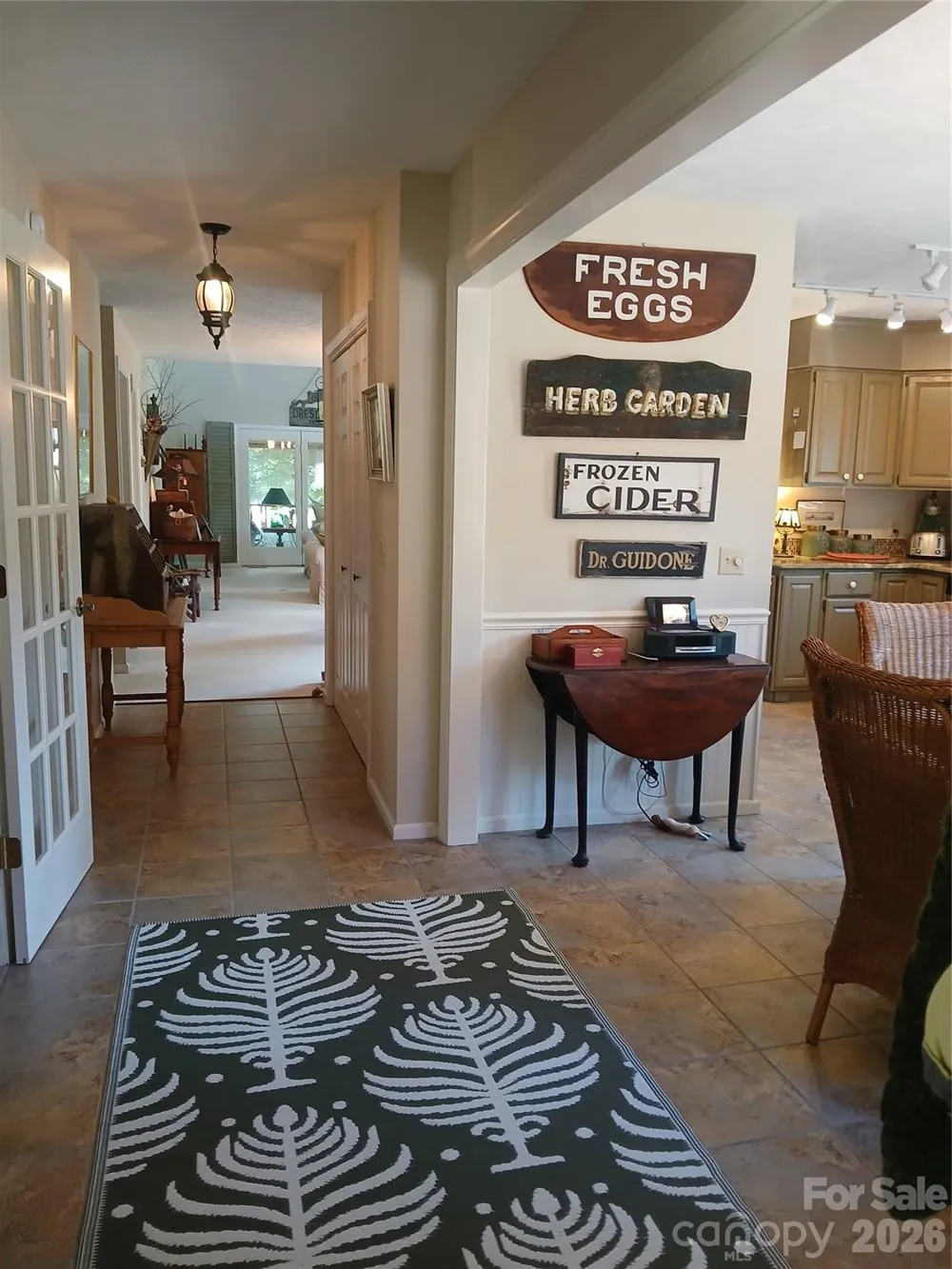 304 red oak Drive Hendersonville, NC 28791