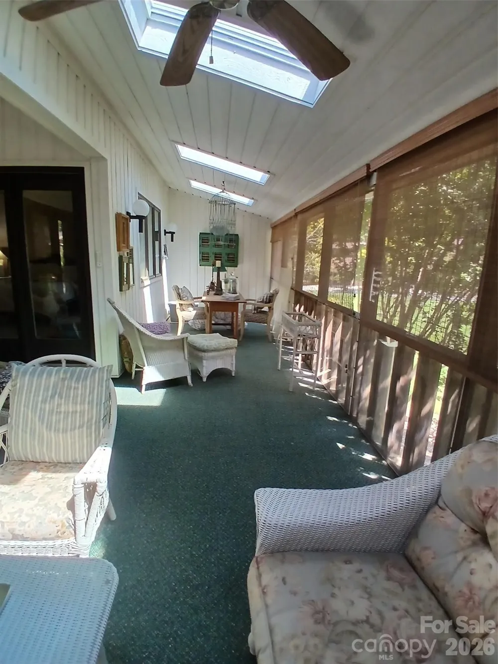 304 red oak Drive Hendersonville, NC 28791