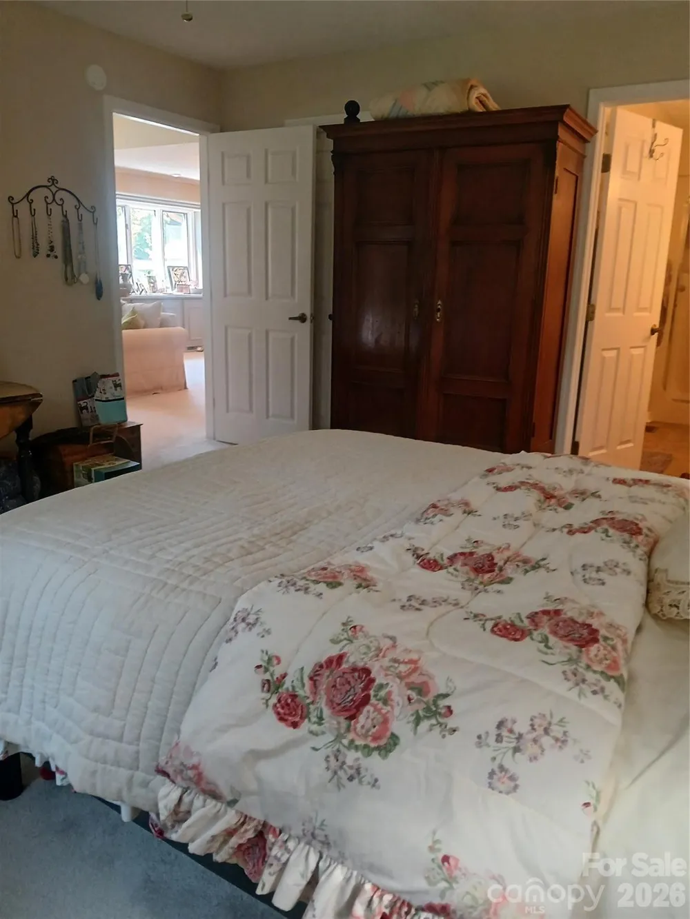 304 red oak Drive Hendersonville, NC 28791
