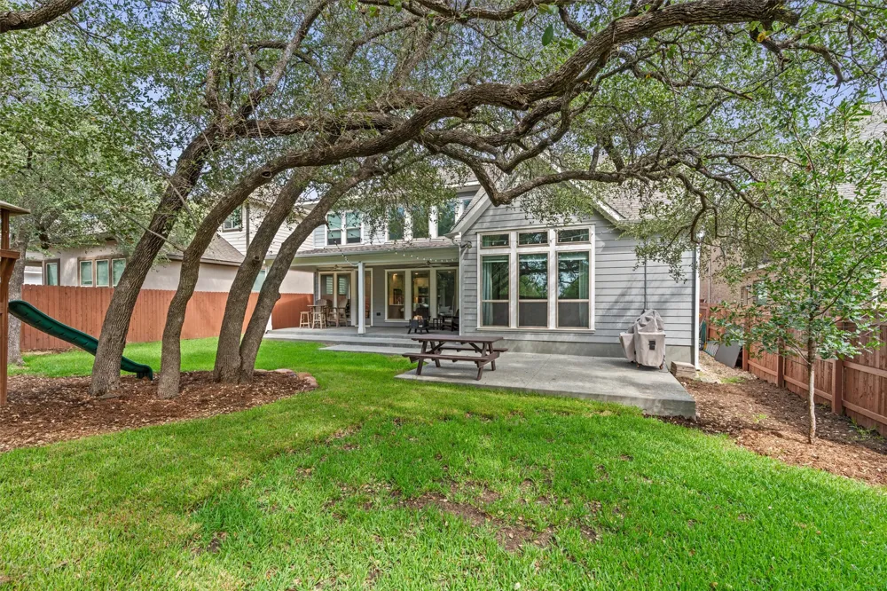816 Heartleaf Drive Leander, TX 78641