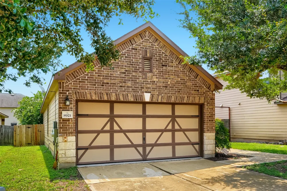 8921 Stambourne Street Austin, TX 78747