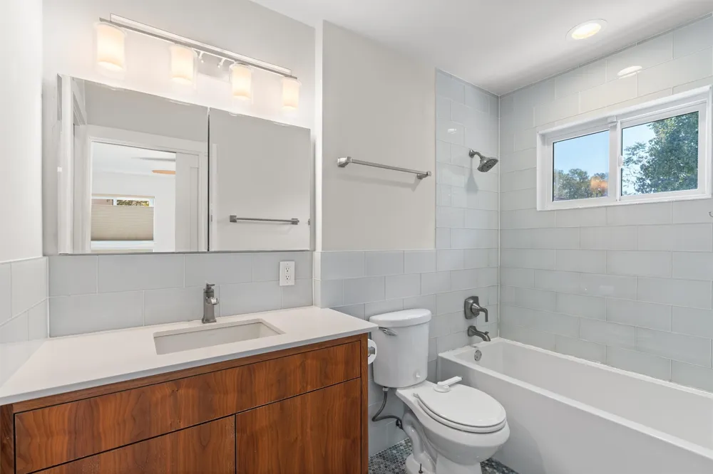 5405 Fairmont Circle Austin, TX 78745