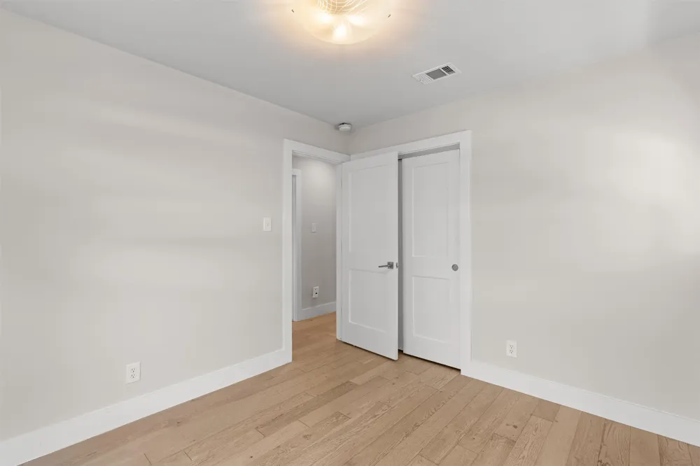 5405 Fairmont Circle Austin, TX 78745