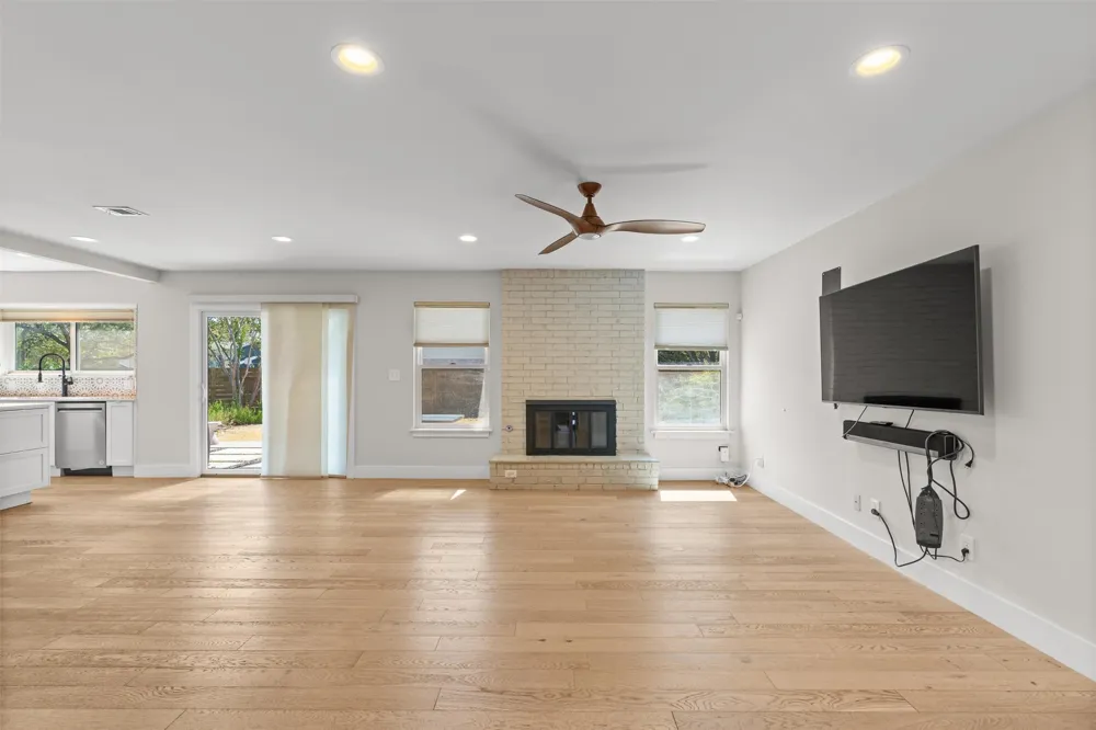 5405 Fairmont Circle Austin, TX 78745